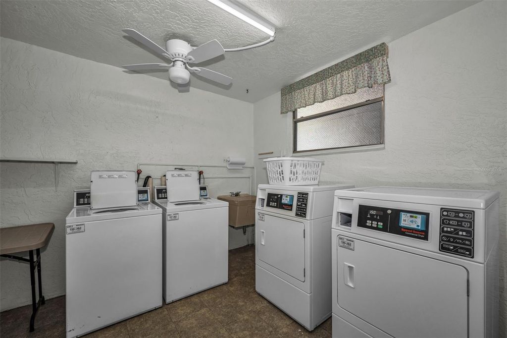Image 33 of property listing at 4915 BAY STREET NE 327, St Petersburg, FL 33703