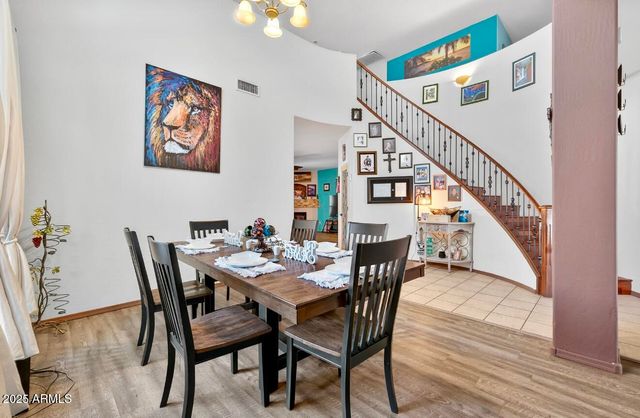 2930 W CARSON Road, Phoenix, AZ 85041