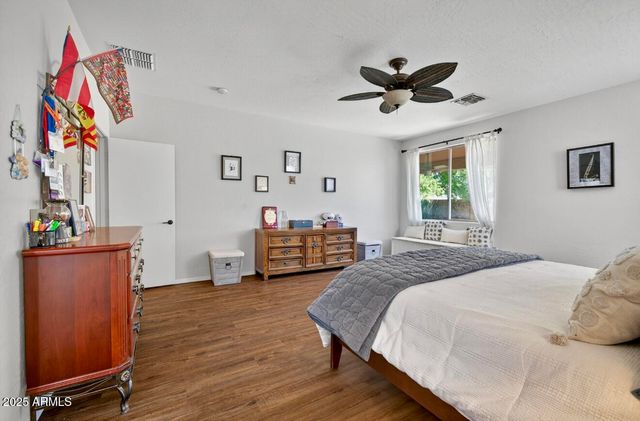 2930 W CARSON Road, Phoenix, AZ 85041