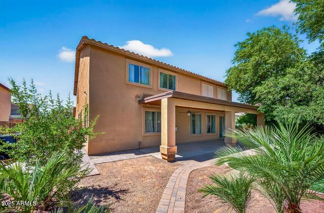 2930 W CARSON Road, Phoenix, AZ 85041