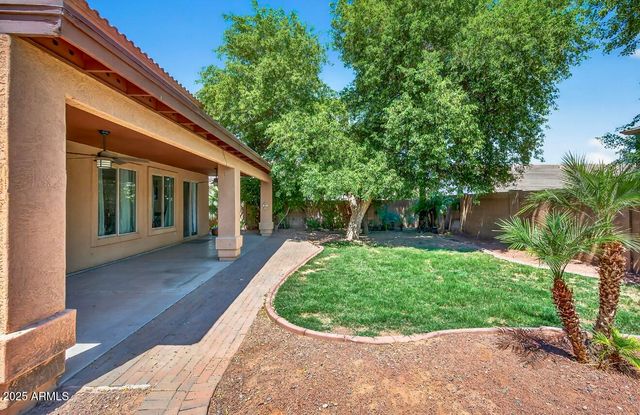 2930 W CARSON Road, Phoenix, AZ 85041