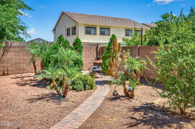 2930 W CARSON Road, Phoenix, AZ 85041