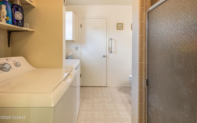 130 E Los Arcos, Green Valley, AZ 85614