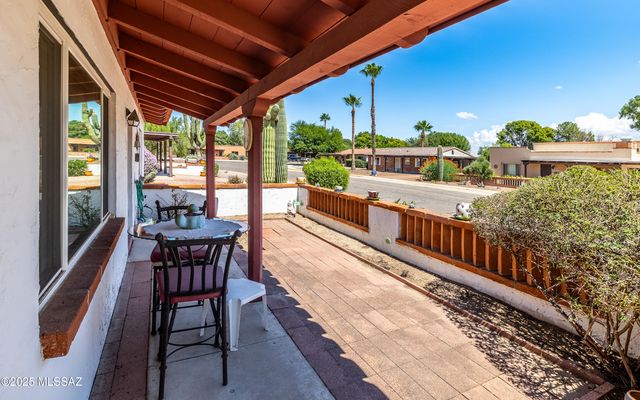 130 E Los Arcos, Green Valley, AZ 85614