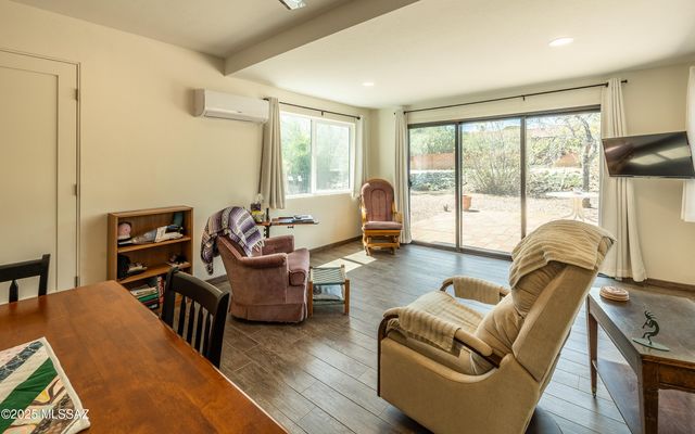 130 E Los Arcos, Green Valley, AZ 85614