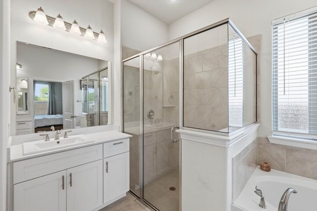 2109 Falcon Ridge Drive, Mansfield, TX 76063