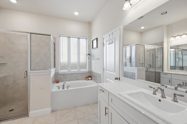 2109 Falcon Ridge Drive, Mansfield, TX 76063