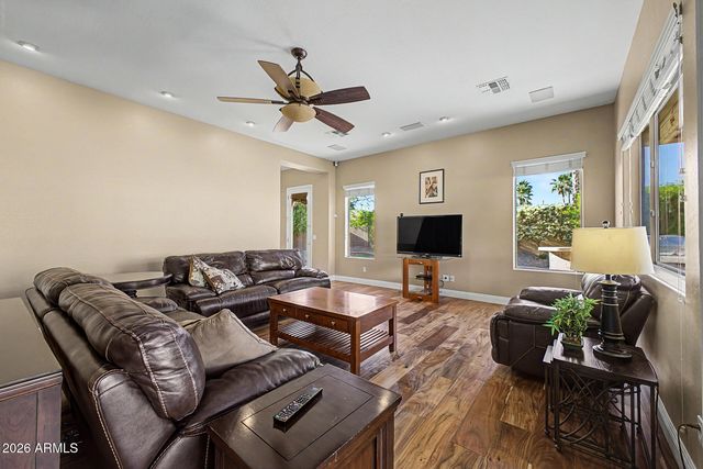 652 E BUENA VISTA Drive, Chandler, AZ 85249