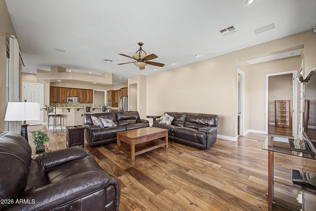 652 E BUENA VISTA Drive, Chandler, AZ 85249