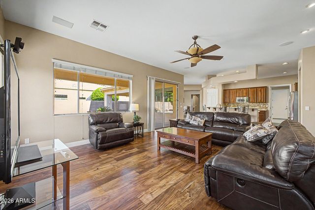 652 E BUENA VISTA Drive, Chandler, AZ 85249