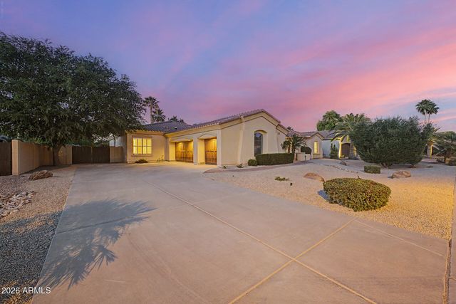 652 E BUENA VISTA Drive, Chandler, AZ 85249