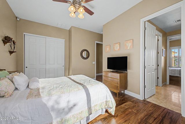 652 E BUENA VISTA Drive, Chandler, AZ 85249