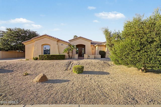 652 E BUENA VISTA Drive, Chandler, AZ 85249