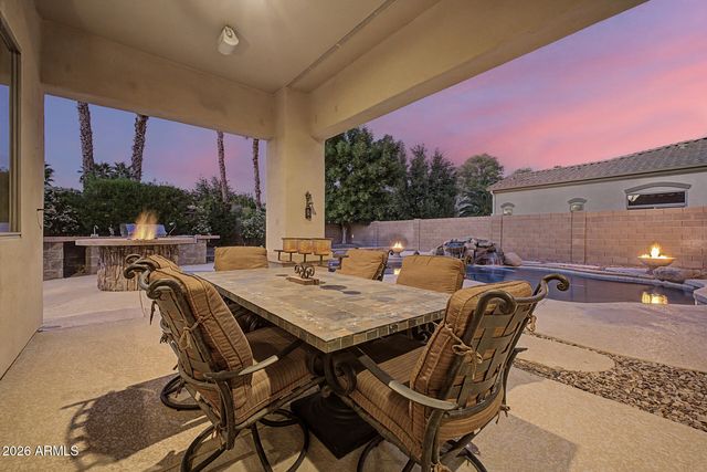 652 E BUENA VISTA Drive, Chandler, AZ 85249