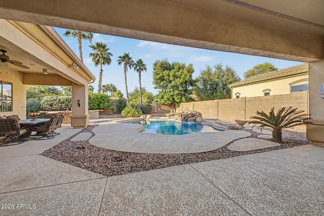 652 E BUENA VISTA Drive, Chandler, AZ 85249