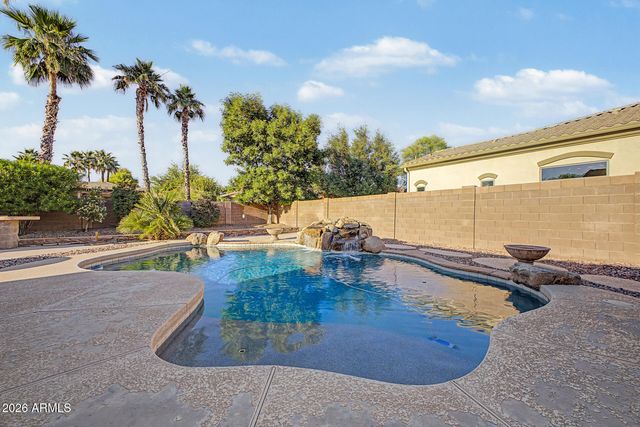 652 E BUENA VISTA Drive, Chandler, AZ 85249