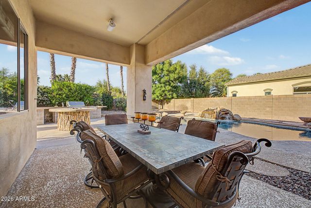 652 E BUENA VISTA Drive, Chandler, AZ 85249