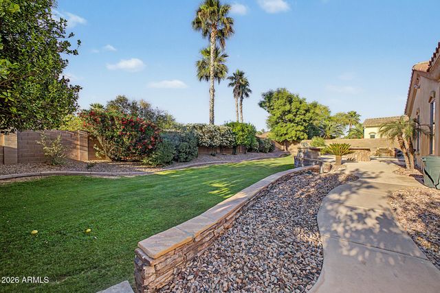 652 E BUENA VISTA Drive, Chandler, AZ 85249
