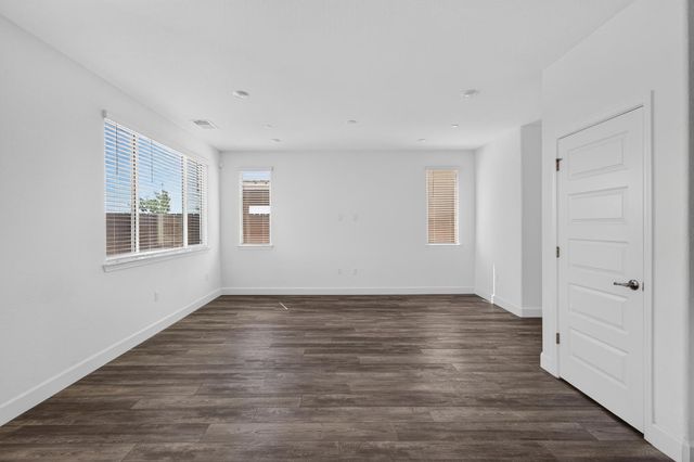 1025 Sierra Morena Way, Roseville, CA 95747