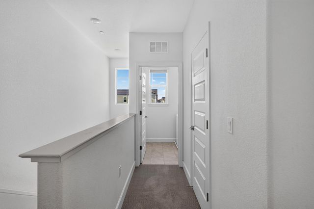 1025 Sierra Morena Way, Roseville, CA 95747