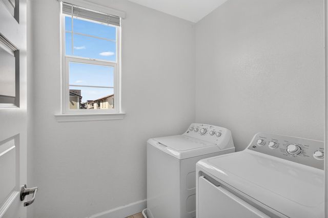 1025 Sierra Morena Way, Roseville, CA 95747
