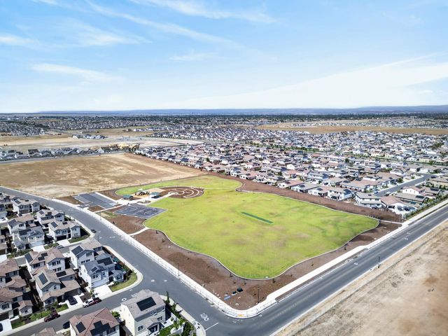1025 Sierra Morena Way, Roseville, CA 95747