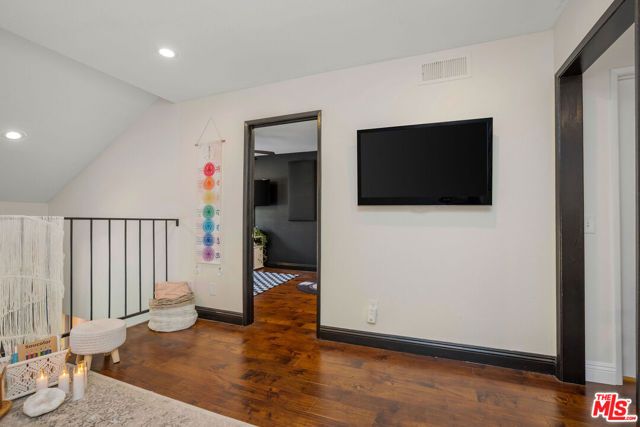 323 N Jackson Street 115, Glendale, CA 91206