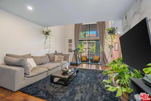 323 N Jackson Street 115, Glendale, CA 91206