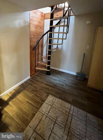 9491 JUNIPER DR, Tobyhanna, PA 18466