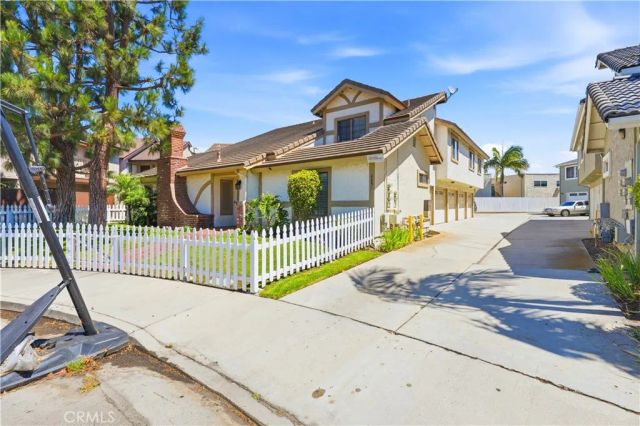 4891 Vista Drive, Huntington Beach, CA 92649