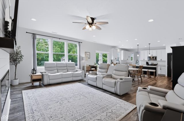 12695 Sunrise Drive, Noblesville, IN 46060