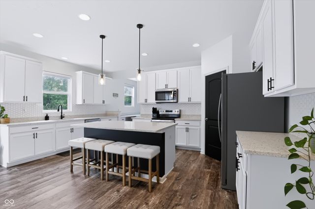 12695 Sunrise Drive, Noblesville, IN 46060