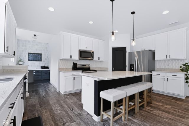 12695 Sunrise Drive, Noblesville, IN 46060