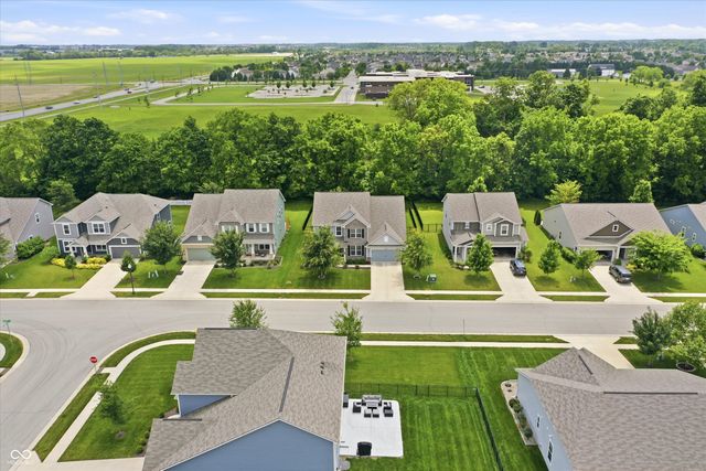 12695 Sunrise Drive, Noblesville, IN 46060