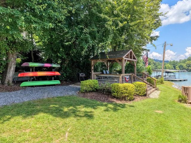 14 B Breezewood Village, Young Harris, GA 30582