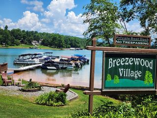 14 B Breezewood Village, Young Harris, GA 30582