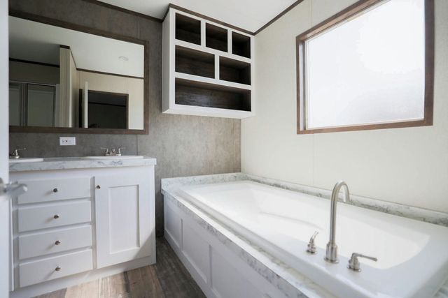 218 Islero Drive, Oak Point, TX 75068