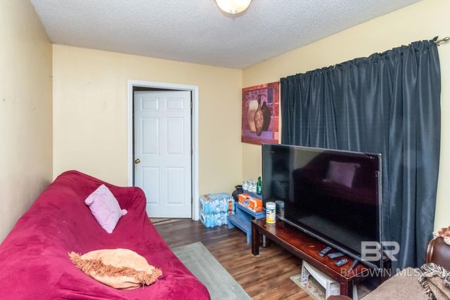 4221 Penn Drive, Semmes, AL 36575