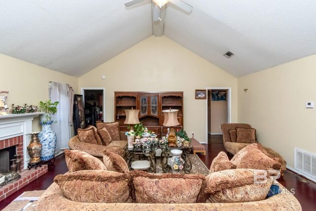 4221 Penn Drive, Semmes, AL 36575