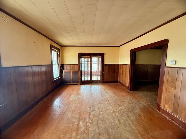 701 McDonald Street, St Joseph, MO 64505