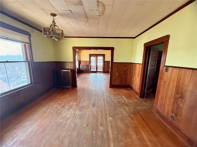 701 McDonald Street, St Joseph, MO 64505