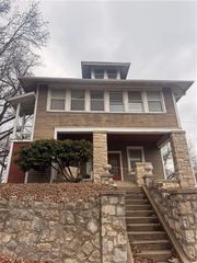 701 McDonald Street, St Joseph, MO 64505