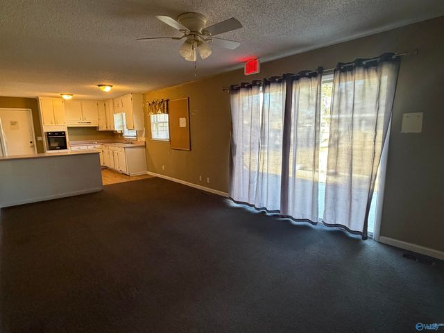 1303 Club View Drive NW, Huntsville, AL 35816