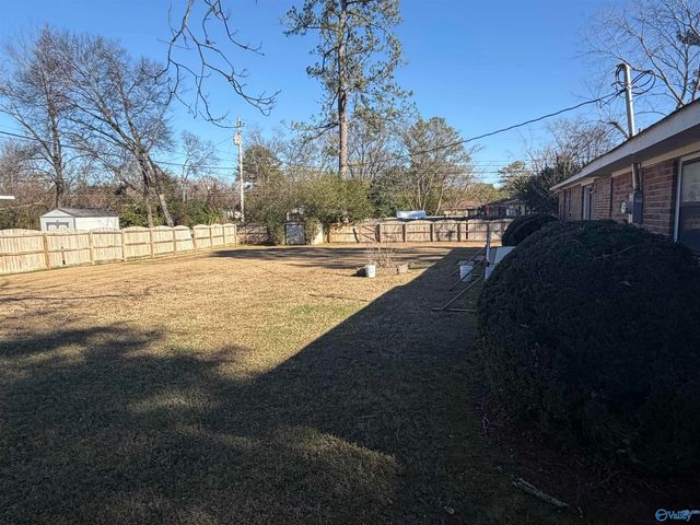 1303 Club View Drive NW, Huntsville, AL 35816