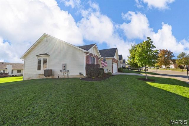 519 Villa Piazza Court 27A, O'fallon, MO 63366