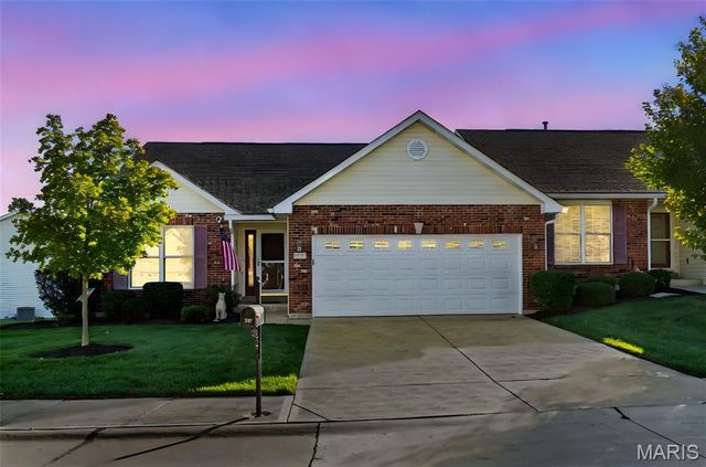 519 Villa Piazza Court 27A, O'fallon, MO 63366