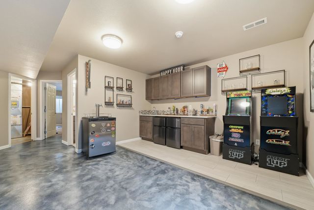 840 S Shelley Lake Ln, Spokane, WA 99037