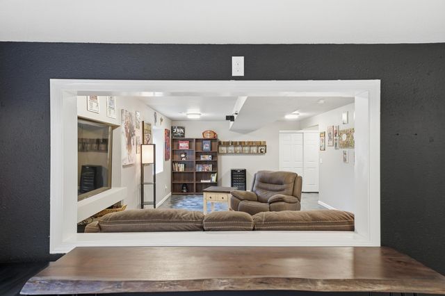 840 S Shelley Lake Ln, Spokane, WA 99037