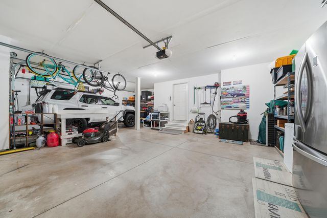 840 S Shelley Lake Ln, Spokane, WA 99037