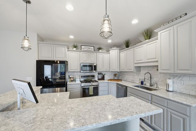 840 S Shelley Lake Ln, Spokane, WA 99037